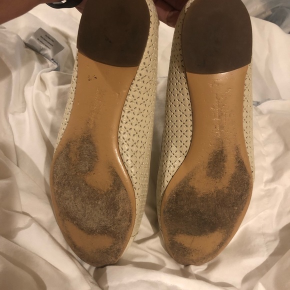 Salvatore Ferragamo beige flats size 91/2. - Picture 3 of 8